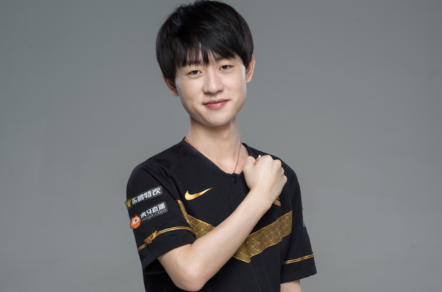 合同拉锯战 合同拉锯战