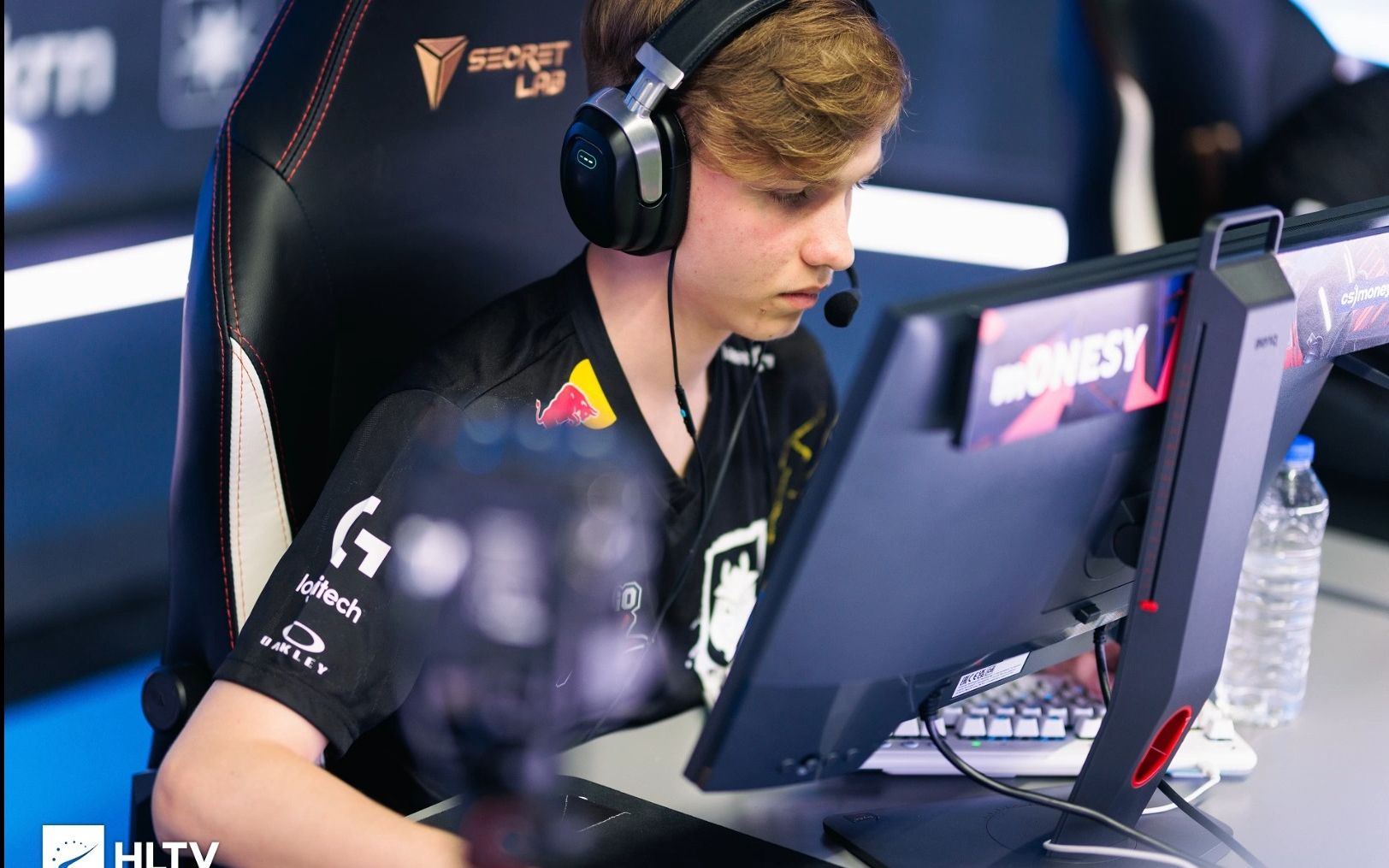 在对方半场 在对方半场